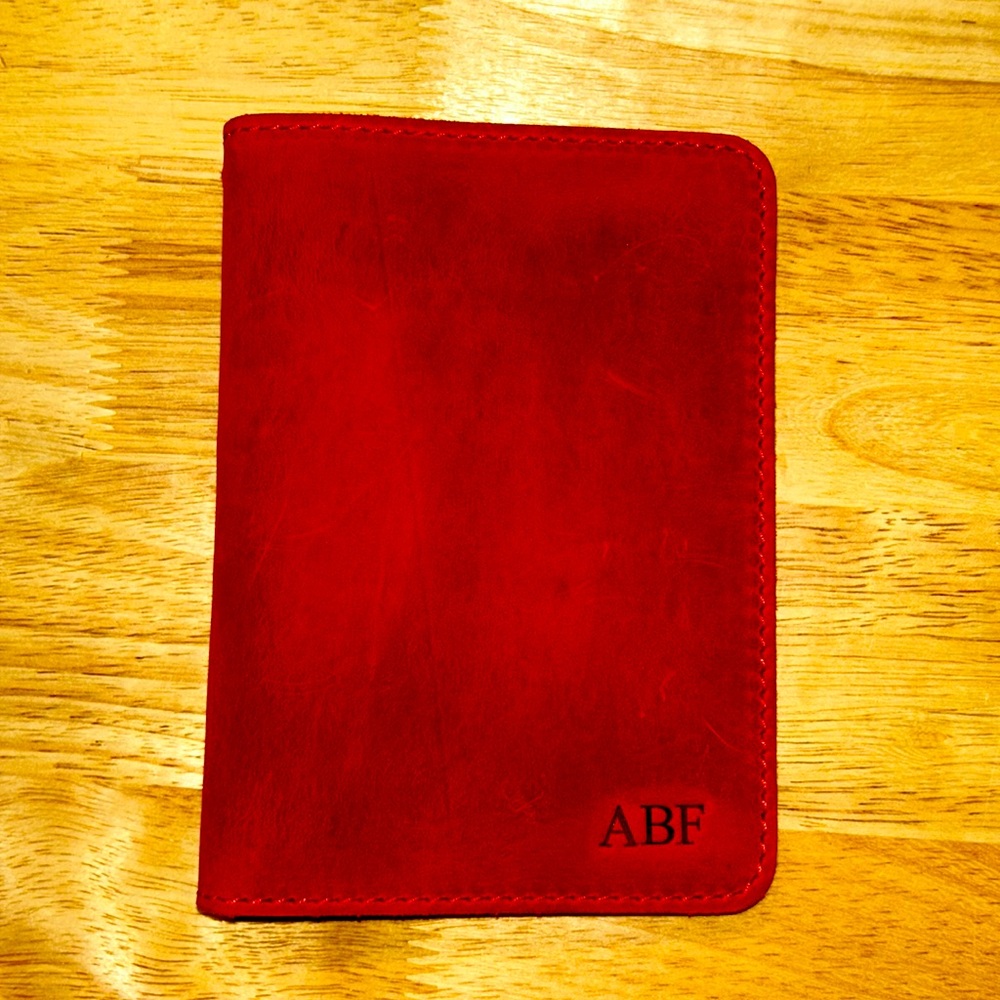 EUC PEGAI 🎠 red Passport Cover distressed leather